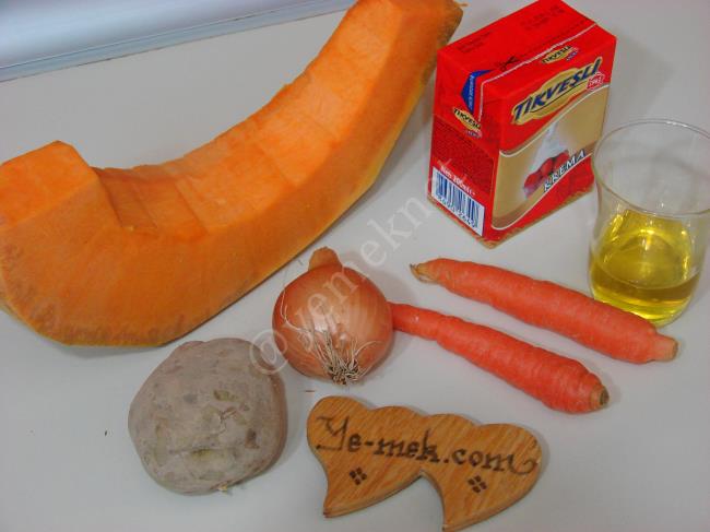 Balkabağı Çorbası - Yapılışı (1/12) 