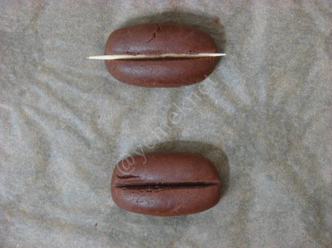 Kahve Çekirdeği Kurabiyesi - Yapılışı (8/12) 