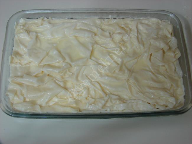 Milföylü Yufka Böreği - Yapılışı (13/24) 