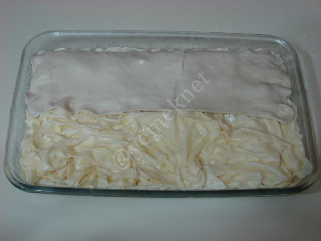 Milföylü Yufka Böreği - Yapılışı (14/24) 