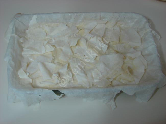 Milföylü Yufka Böreği - Yapılışı (8/24) 