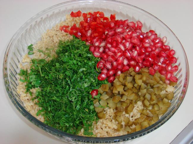 Narlı Bulgurlu Tabule Salatası - Yapılışı (5/12) 