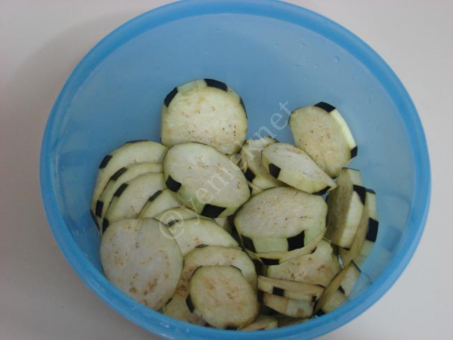 Unlu Patlıcan Kızartması - Yapılışı (2/12) 