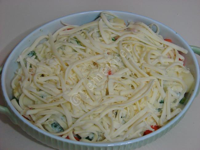 Fırında Beşamel Soslu Tavuklu Brokoli - Yapılışı (11/16) 