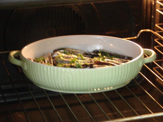 Fırında Hamsi Buğulama - Yapılışı (9/12) 