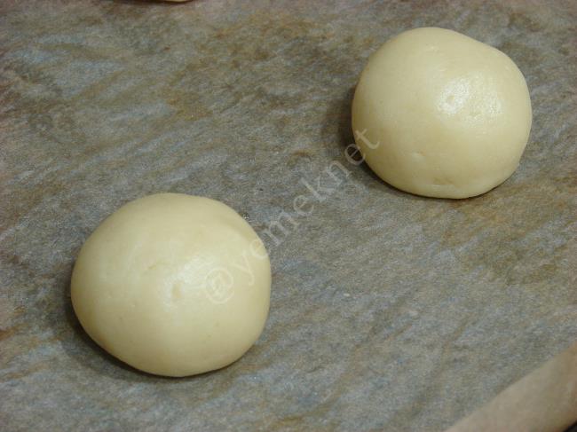 İçi Muhallebi Dolgulu Kurabiye - Yapılışı (10/16) 