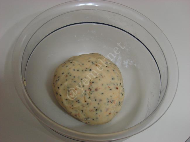 Sirkeli Tuzlu Gevrek Kurabiye - Yapılışı (5/12) 