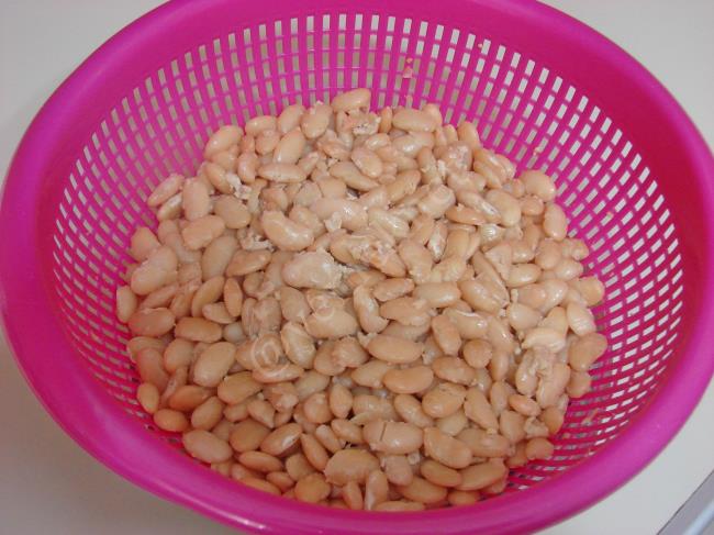 Sütlü Kuru Fasulye - Yapılışı (6/16) 