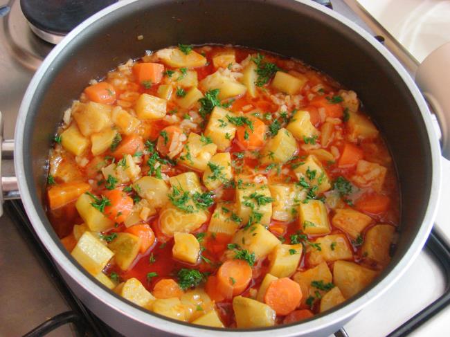 Zeytinyağlı Havuçlu Kabak Yemeği - Yapılışı (9/12) 