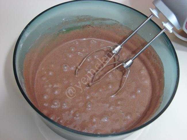 Ganajlı Çikolatalı Tart Kek - Yapılışı (5/20) 