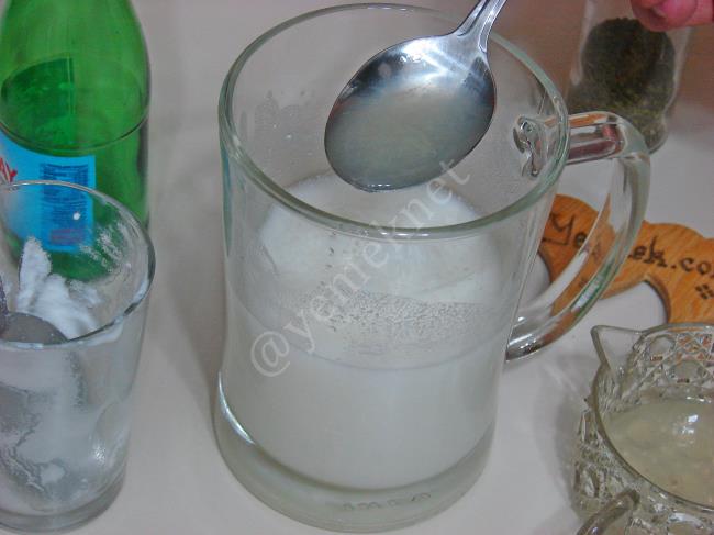 Göbek Eriten ve Kabızlık Gideren Yoğurt Kürü - Yapılışı (4/8) 