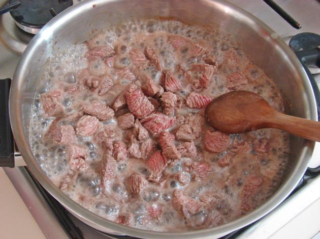 Tencerede Orman Kebabı - Yapılışı (3/12) 