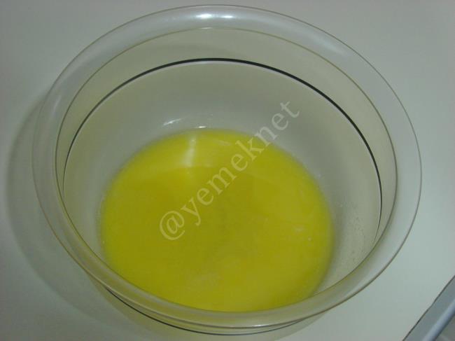 Tereyağlı Fıstıklı Un Kurabiyesi - Yapılışı (4/16) 