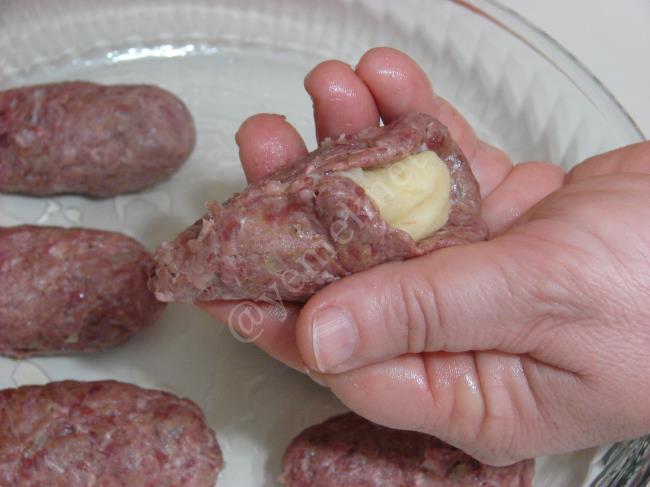 Fırında Kremalı Patates Püreli Köfte - Yapılışı (8/20) 