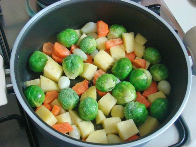 Patatesli Havuçlu Brüksel Lahanası Yemeği - Yapılışı (5/12) 