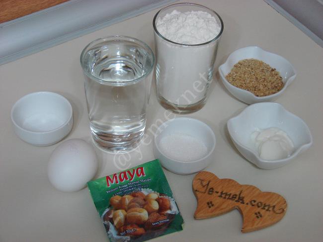 Ev Yapımı Hamburger Ekmeği - Yapılışı (1/12) 