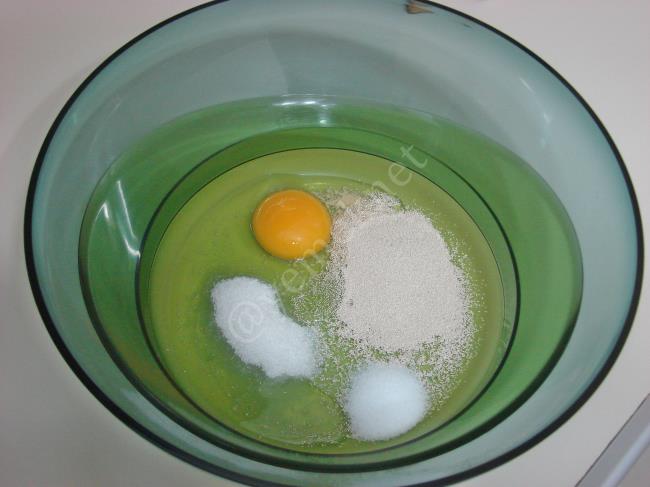 Ev Yapımı Hamburger Ekmeği - Yapılışı (2/12) 