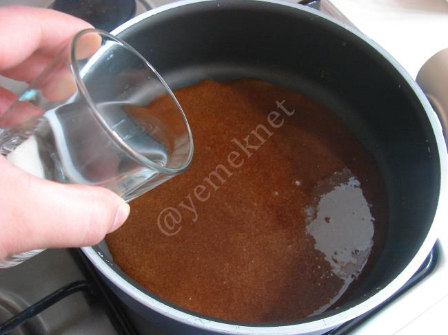 Ev Yapımı Karamel Sos - Yapılışı (4/16) 