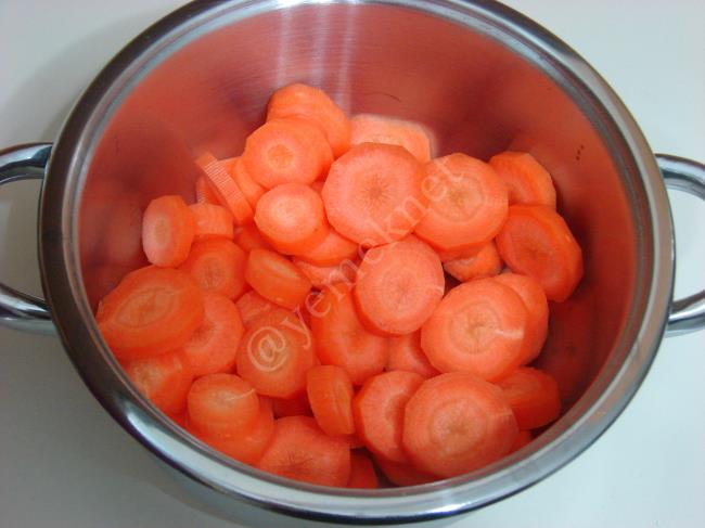 Fırında Havuç Kızartması - Yapılışı (2/8) 