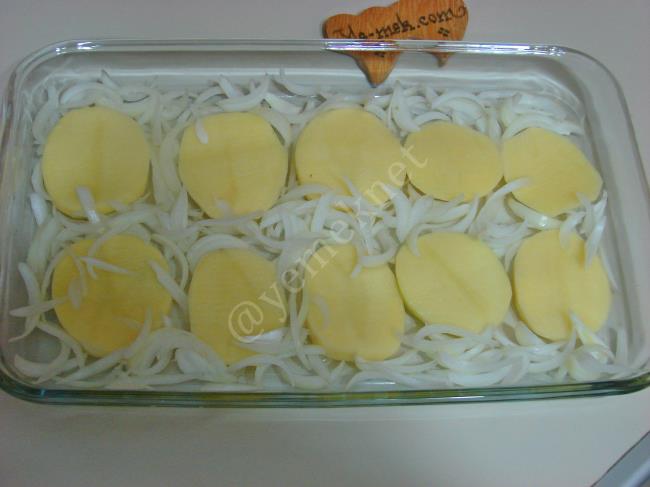 Fırında Patatesli Çinekop Buğulama - Yapılışı (3/12) 