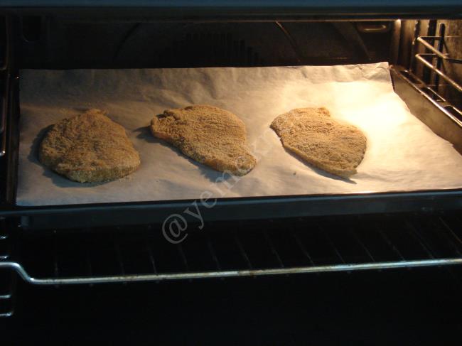 Fırında Tavuk Şinitzel - Yapılışı (9/12) 