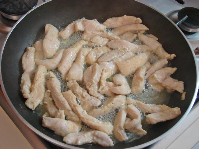 Kremalı Tavuk Sote - Yapılışı (5/12) 