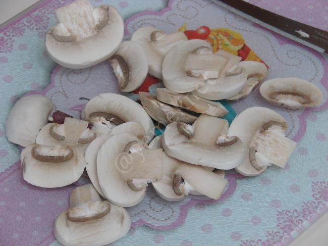 Mantarlı Ekmek Dilimleri - Yapılışı (3/12) 