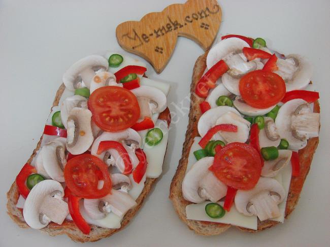 Mantarlı Ekmek Dilimleri - Yapılışı (7/12) 