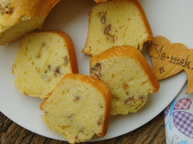 Portakalın Aroması ve Cevizlerin Kıtırlığıyla, Nefis Bir Kek : Portakallı Cevizli Kek