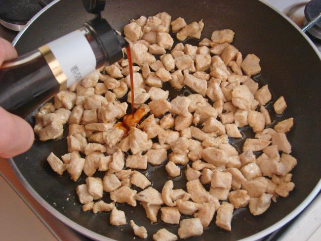 Soya Soslu Tavuk Sote - Yapılışı (8/12) 