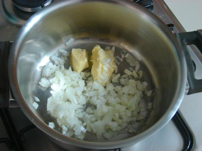 Sütlü Bulgur Pilavı - Yapılışı (2/12) 