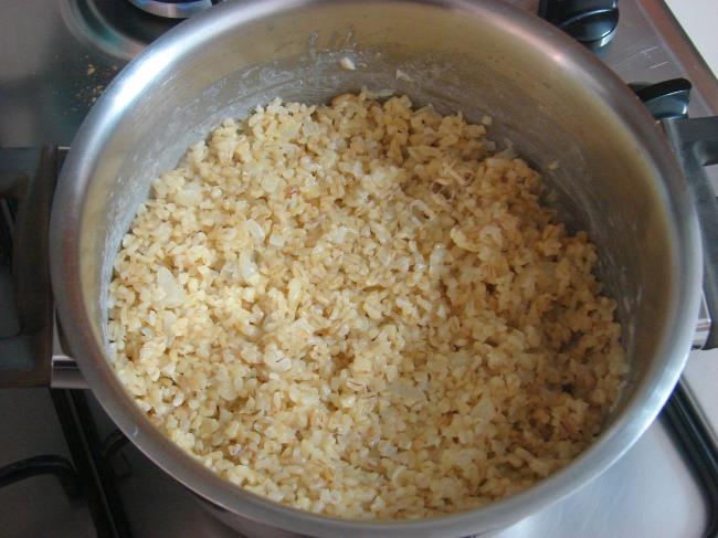 Sütlü Bulgur Pilavı - Yapılışı (8/12) 