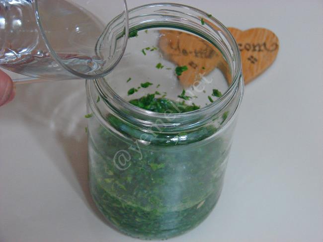 Zayıflatan, Cildi Sıkılaştıran Maydanoz Kürü - Yapılışı (4/12) 