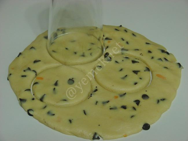 Damla Çikolatalı Portakallı Kurabiye - Yapılışı (7/12) 