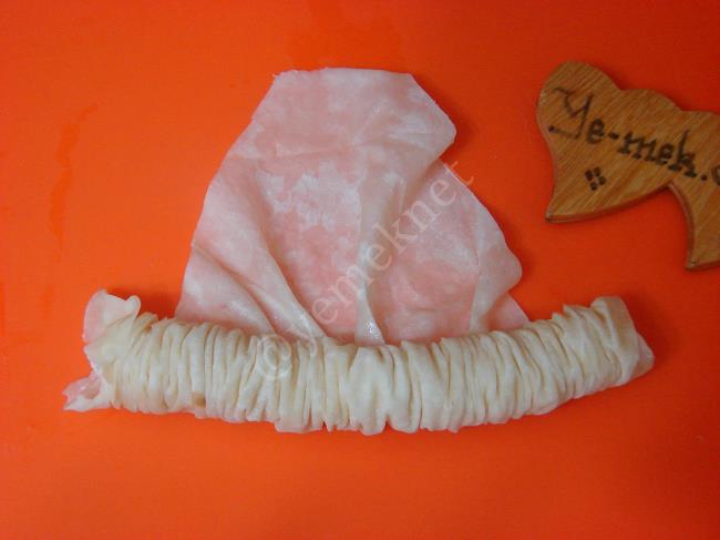 Hazır Yufkadan Kuş Yuvası Böreği - Yapılışı (8/16) 