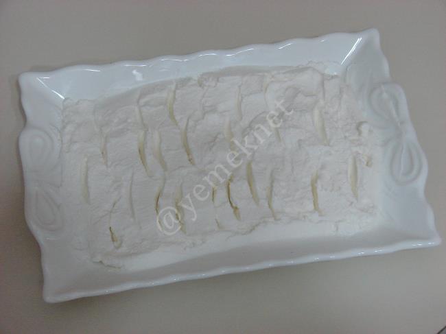 Kahvaltılık Ballı Süzme Yoğurt - Yapılışı (3/8) 