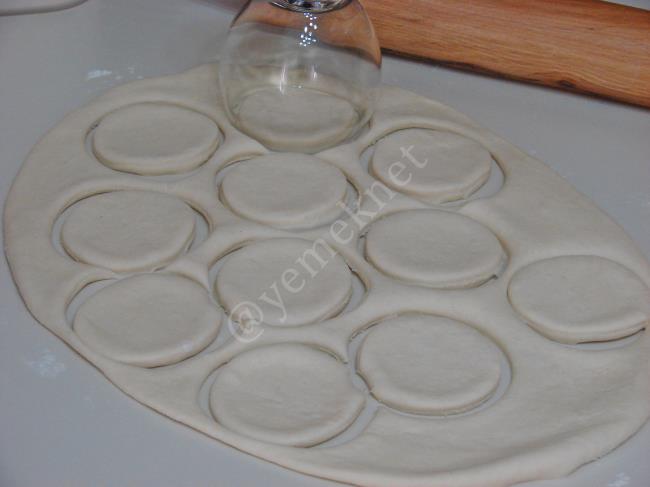 Kahvaltılık Mini Bazlama - Yapılışı (6/12) 