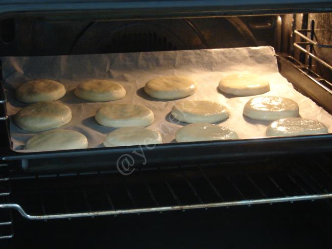 Kahvaltılık Pofuduk Ekmek - Yapılışı (8/12) 