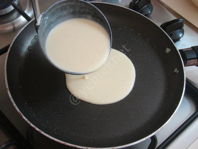 Kaşarlı Krep - Yapılışı (5/12) 