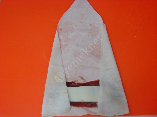 Paçanga Böreği - Yapılışı (5/12) 