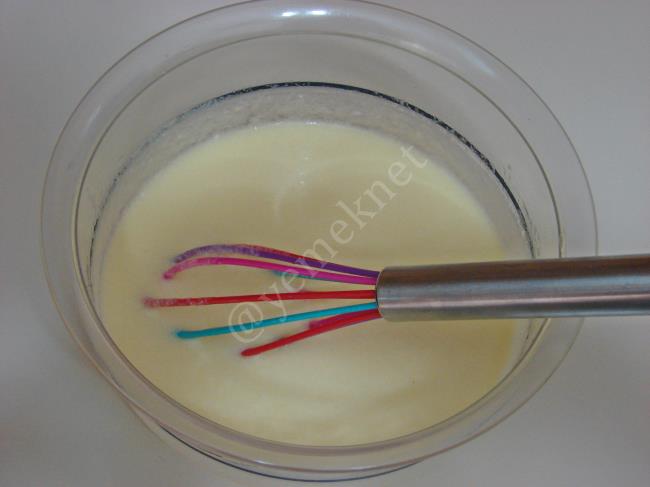 Peynirli Kaşık Dökmesi - Yapılışı (5/16) 