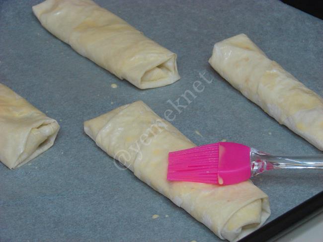 Fırında Paçanga Böreği - Yapılışı (10/16) 