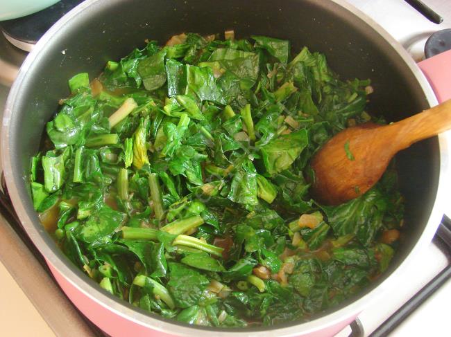 Fırında Yumurtalı Ispanak Yemeği - Yapılışı (4/12) 