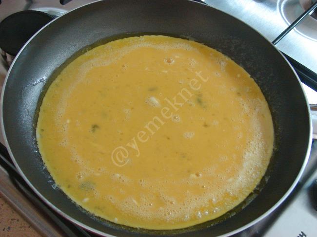 Karışık Omlet - Yapılışı (6/16) 
