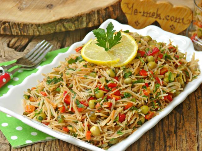 Kavrulmuş Tel Şehriye Salatası - Yapılışı (9/12) 