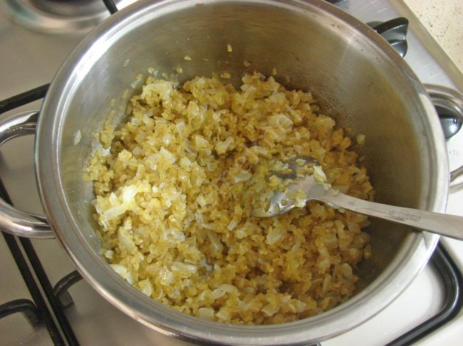 Kavurmalı Bulgur Pilavı - Yapılışı (5/12) 