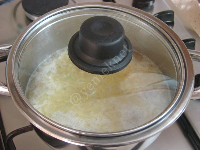 Kavurmalı Bulgur Pilavı - Yapılışı (7/12) 