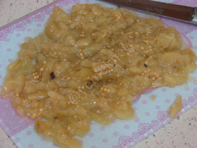 Patlıcan Salatası - Yapılışı (2/8) 