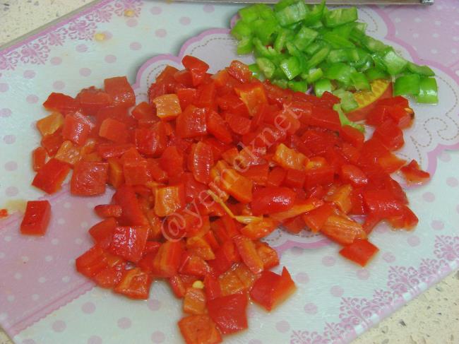 Patlıcan Salatası - Yapılışı (3/8) 