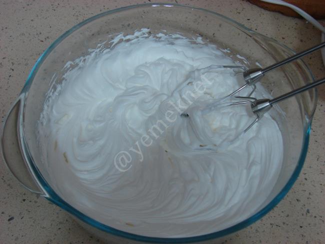 Yanardağ Pasta - Yapılışı (3/20) 